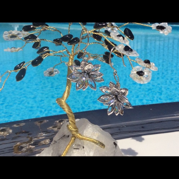 Sterling silver pierced dangle earrings. - Picture 5 of 8